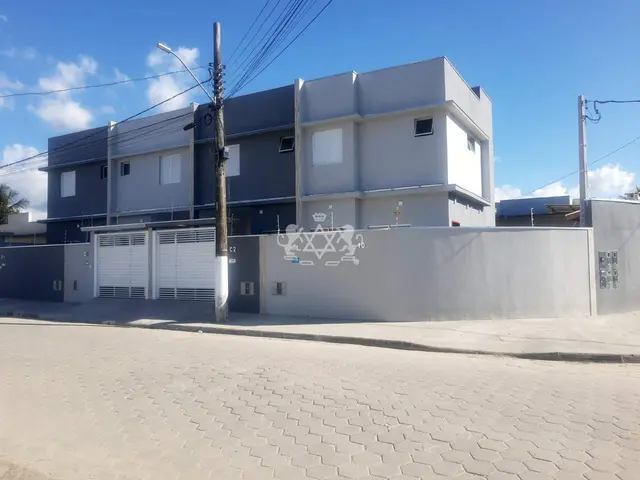 Ótimas Casas em condomínio à venda, situadas  no Bairro Recanto do Sol, na cidade de Caraguatatuba, Litoral Norte do Estado de São Paulo