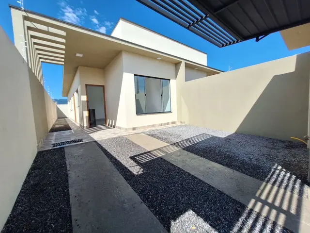 Casa à venda no Balneário Mar Azul - Caraguatatuba / SP - Cod. CA2209