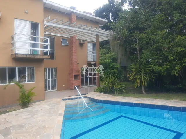 Sobrado à venda no Massaguaçu - Caraguatatuba / SP - Cod. SO0065