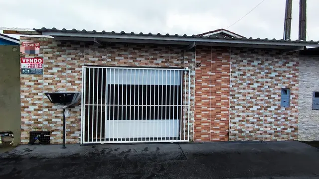 Casa | Venda | Bairro Getuba