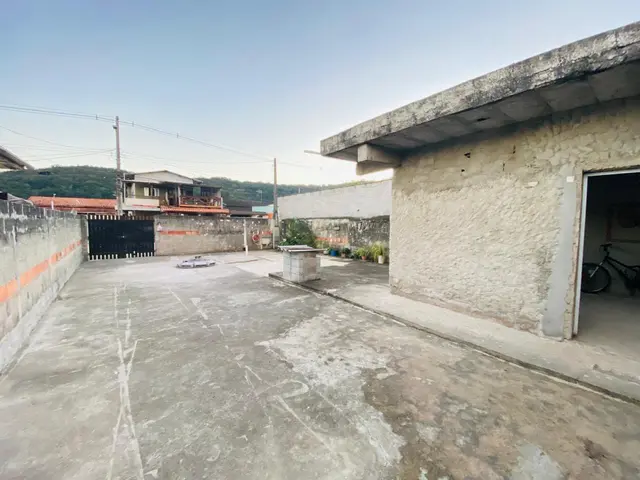Casa à venda no Massaguaçu - Caraguatatuba / SP - Cod. CA2274
