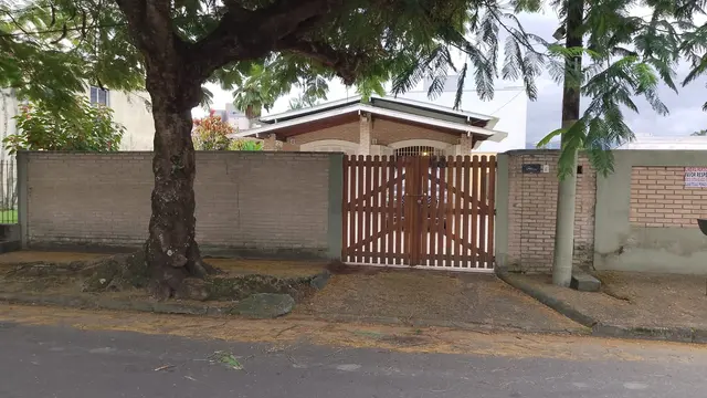 Casa à venda na Praia das Palmeiras - Caraguatatuba / SP - Cod. CA2246