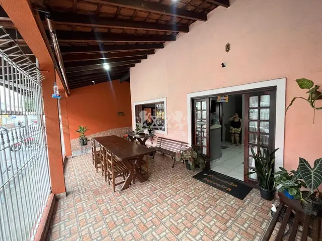 Casa à venda no Centro - Caraguatatuba / SP - Cod. CA0108