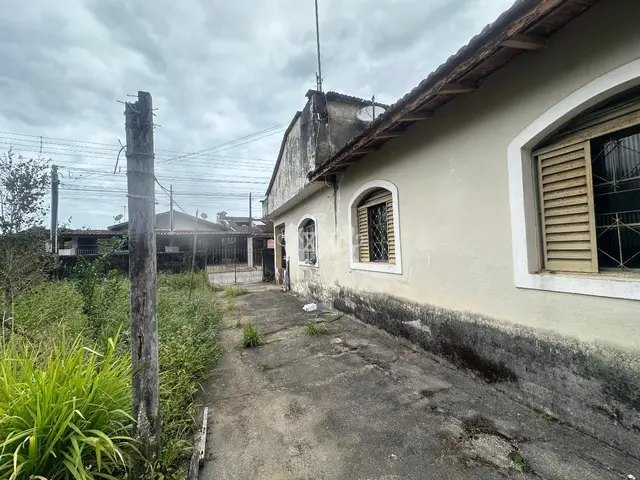 Casa à venda no Centro - Caraguatatuba / SP - Cod. CA0019