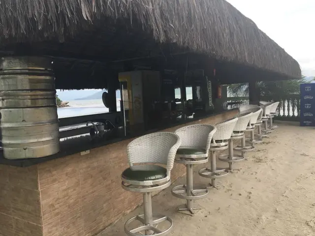 Apartamento Frente ao Mar – Pé na Areia – Prainha / Condomínio Costa Esmeralda — foto 20
