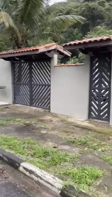 Casa à venda no Massaguaçu - Caraguatatuba / SP - Cod. CA0352
