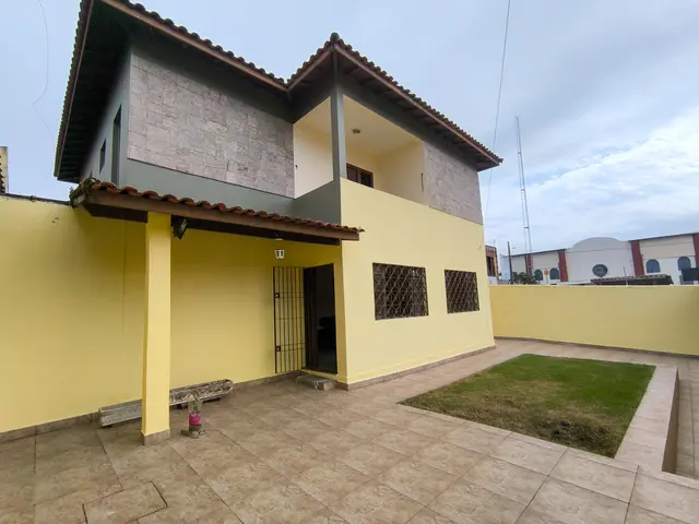 Sobrado à venda no Indaiá - Caraguatatuba / SP - Cod. SO0745