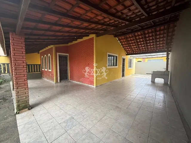Casa à venda no Pontal de Santa Marina - Caraguatatuba / SP - Cod. CA1366