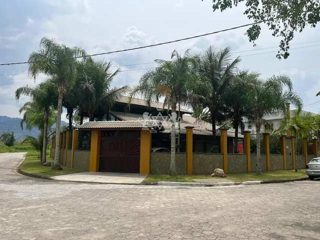 Casa à venda no Pontal de Santa Marina - Caraguatatuba / SP - Cod. CA0159