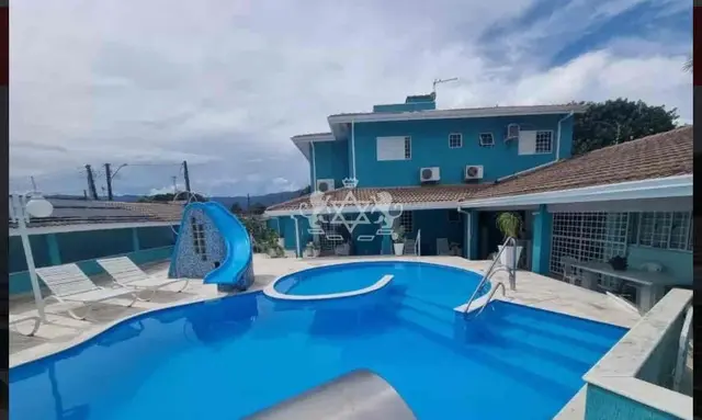 Sobrado à venda na Praia das Palmeiras - Caraguatatuba / SP - Cod. SO0058