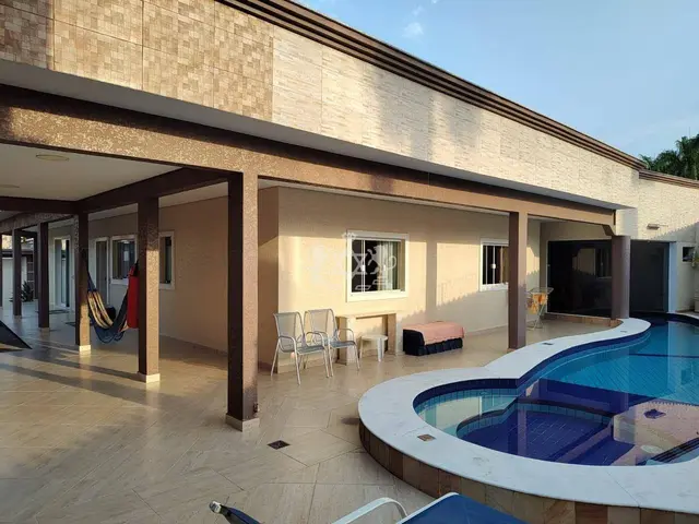 Casa à venda no Aruan, Caraguatatuba, SP