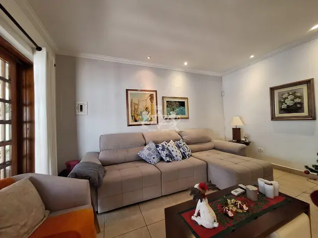 Casa à venda no Centro - Caraguatatuba / SP - Cod. CA0275