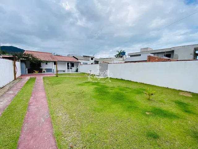 Casa à venda no Massaguaçu - Caraguatatuba / SP - Cod. CA0142