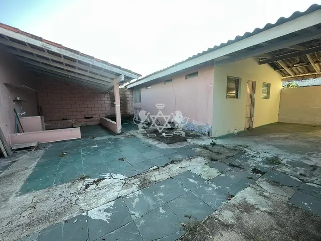 Casa à venda no Balneário dos Golfinhos - Caraguatatuba / SP - Cod. CA0148