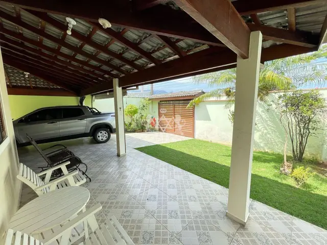 Casa à venda no Jardim Jaqueira - Caraguatatuba / SP - Cod. CA0021