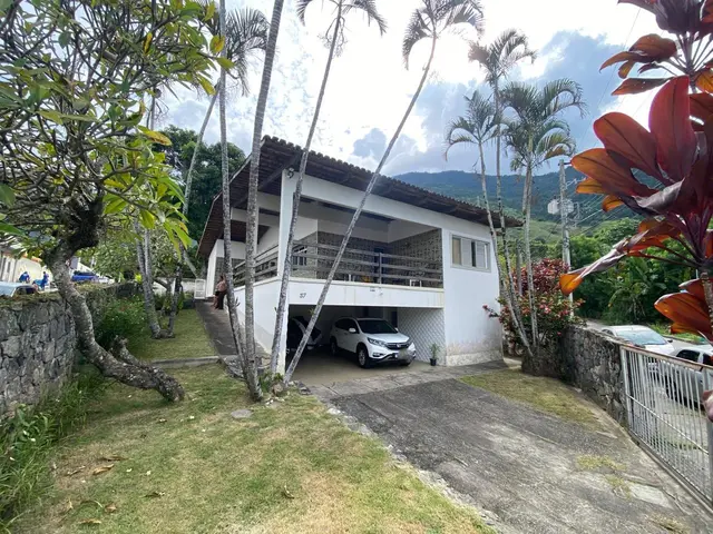 Casa 5 dormitórios | Venda | São Francisco da Praia